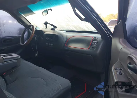 2000 Ford F-150 Lariat/Work Series/Xl/Xlt from USA, damaged, VIN 1FTRX17L8YNA60437